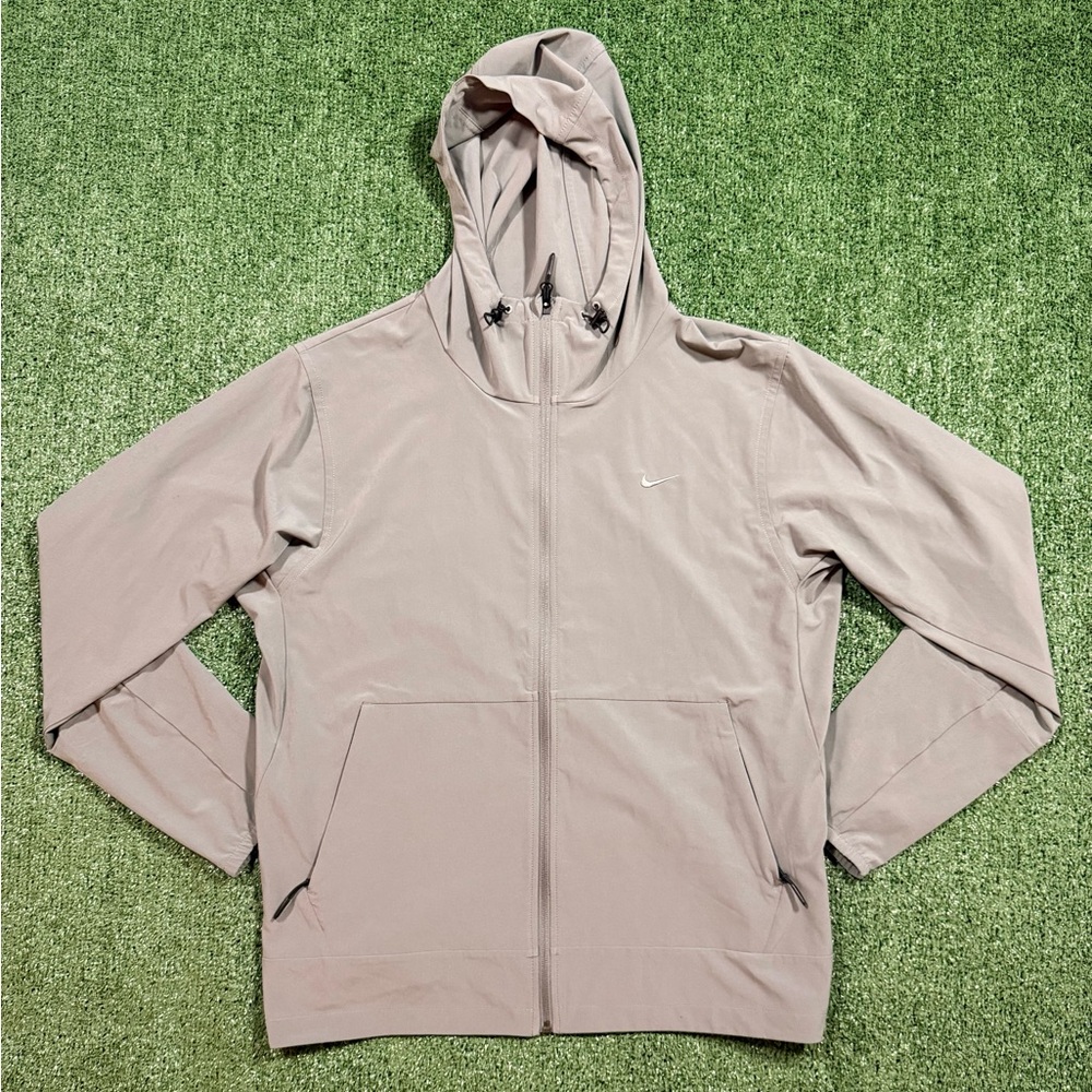 Nike Running thermal hood long sleeve jacket